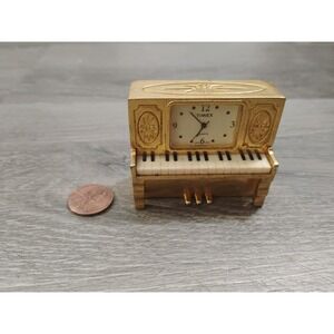 Small Timex Vintage Piano Clock